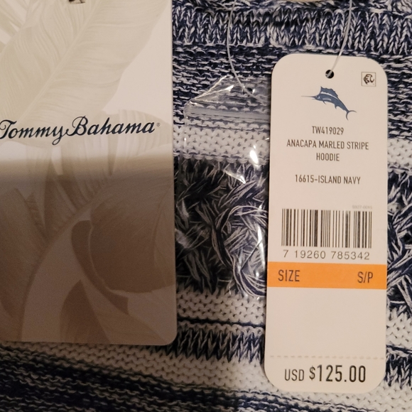 Winter Sale NWT Tommy Bahama Pullover Long Sleeve Sweater with Hood Size S/P - Picture 4 of 4